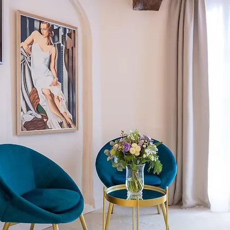 Le Relais De Poste Centre Historique Hotel