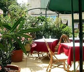 Le Relais De Poste Centre Historique 2* Arles
